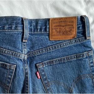 Levi’s High Waisted Wedgie Straight Fit Jeans